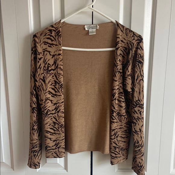 2 Piece Stylish Animal Print Tank Top and Jacket Tan & Black - Picture 3 of 7